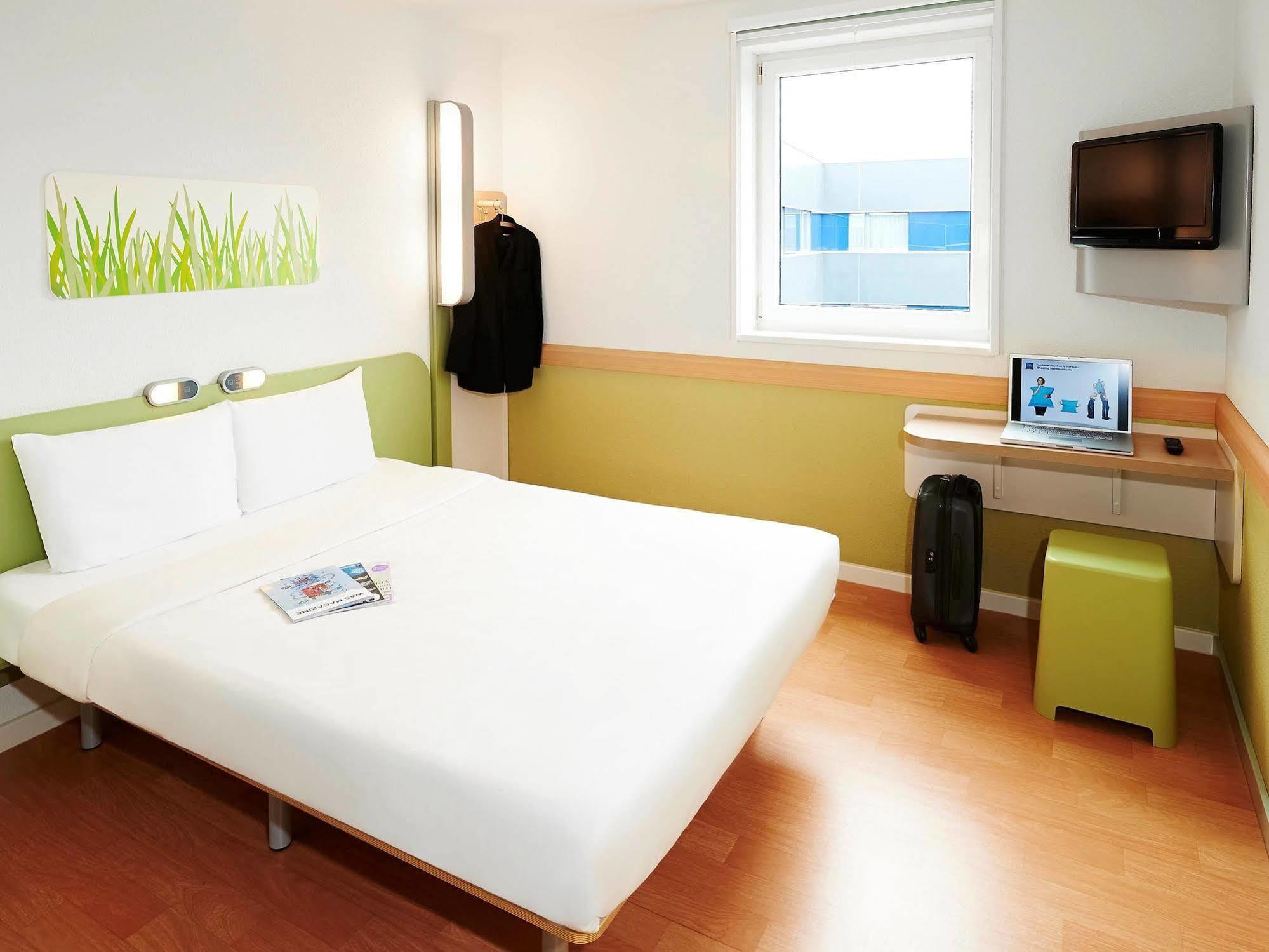 Ibis Budget Chambery Centre Ville Zewnętrze zdjęcie